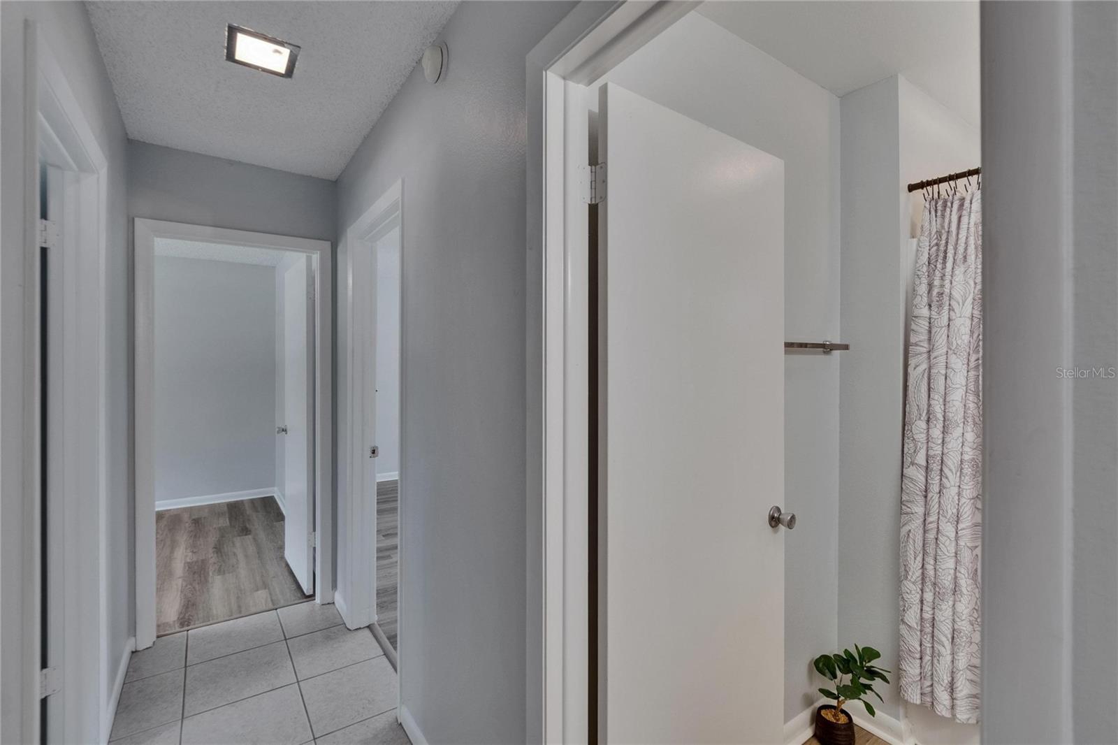 Image 22 of 56 For 16112 15th Street