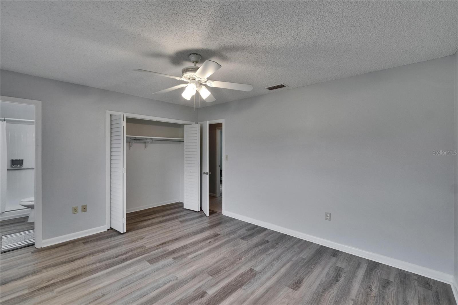 Image 30 of 56 For 16112 15th Street