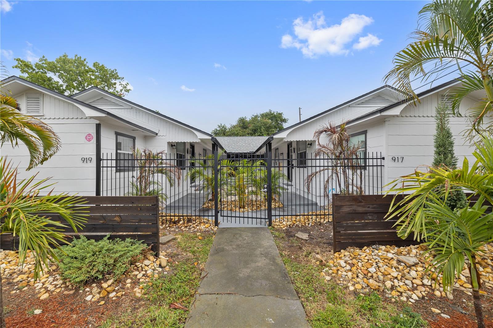 Details for 917 30th Avenue N 4, ST PETERSBURG, FL 33704