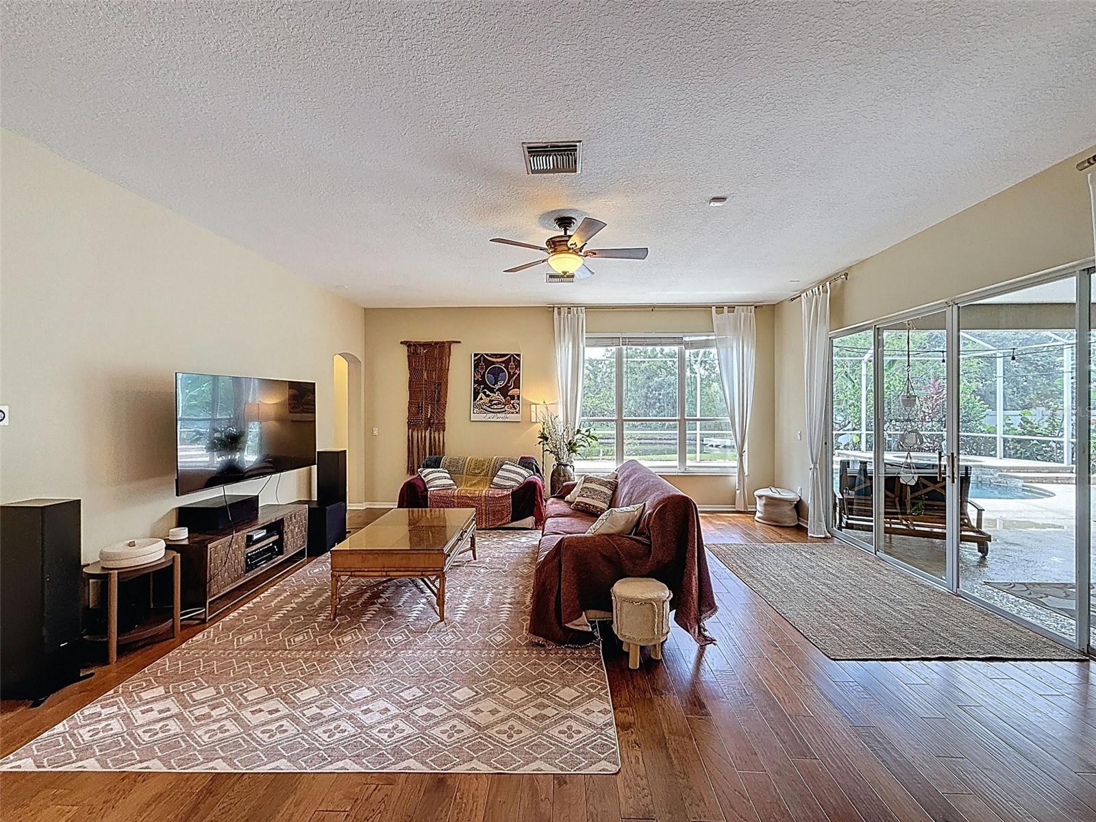 Image 43 of 100 For 22925 Collridge Drive