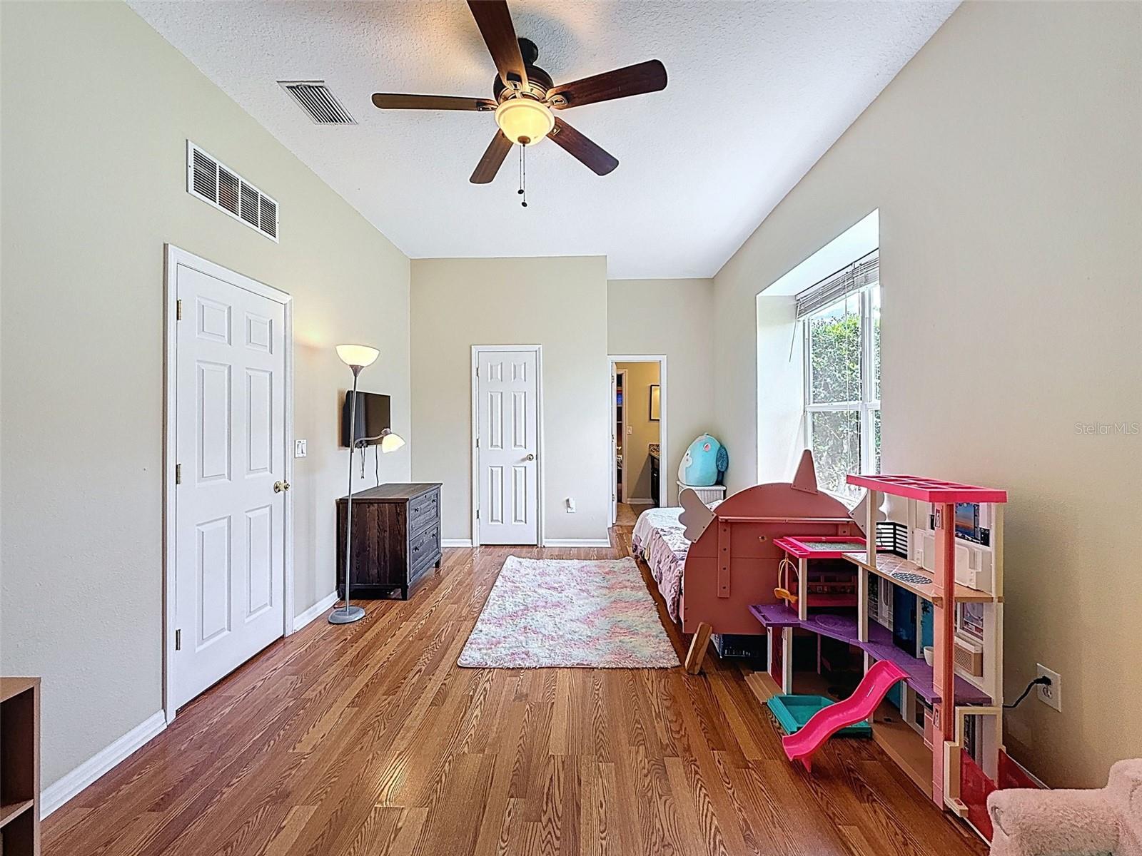 Image 72 of 100 For 22925 Collridge Drive