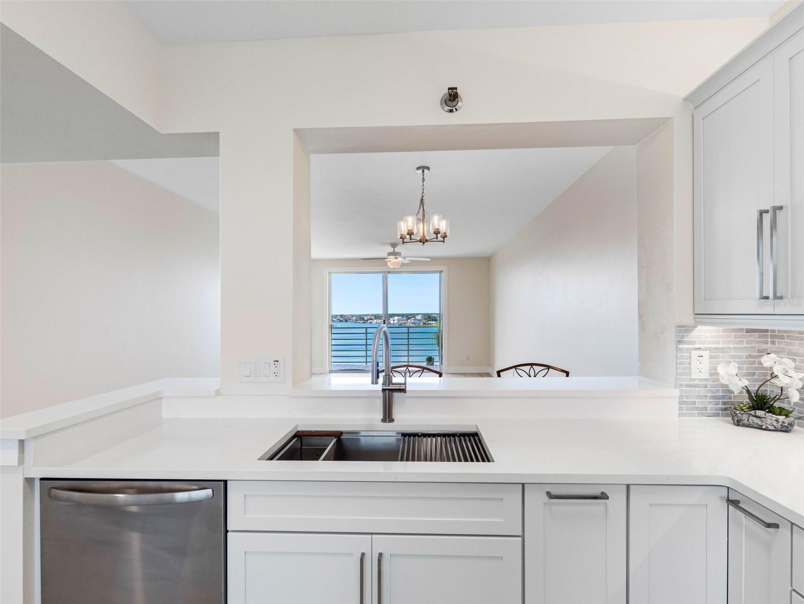 Image 16 of 73 For 7979 Sailboat Key Boulevard S 505