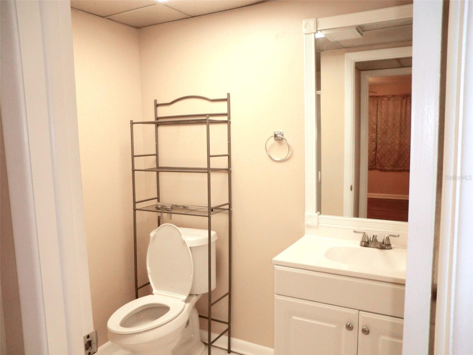 Image 13 of 20 For 206 Andover Place N 77