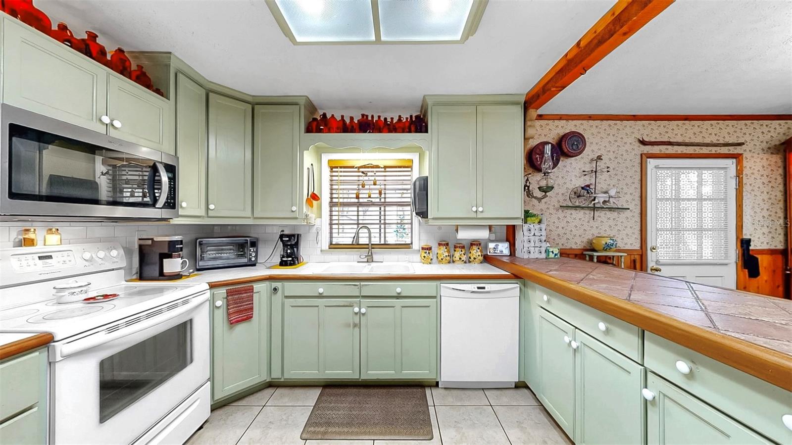 Image 21 of 61 For 1753 Ranchette Road