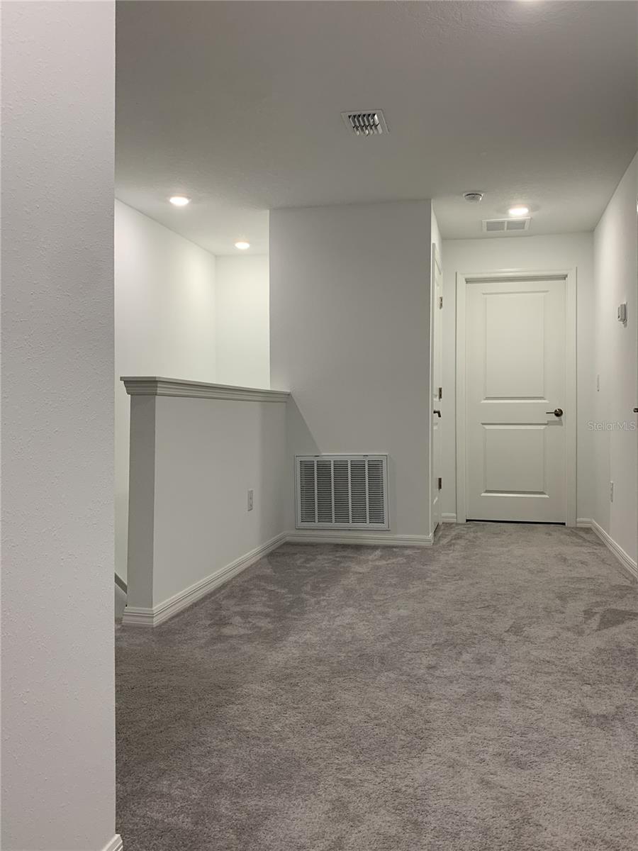 Image 5 of 10 For 6090 Acara Lane