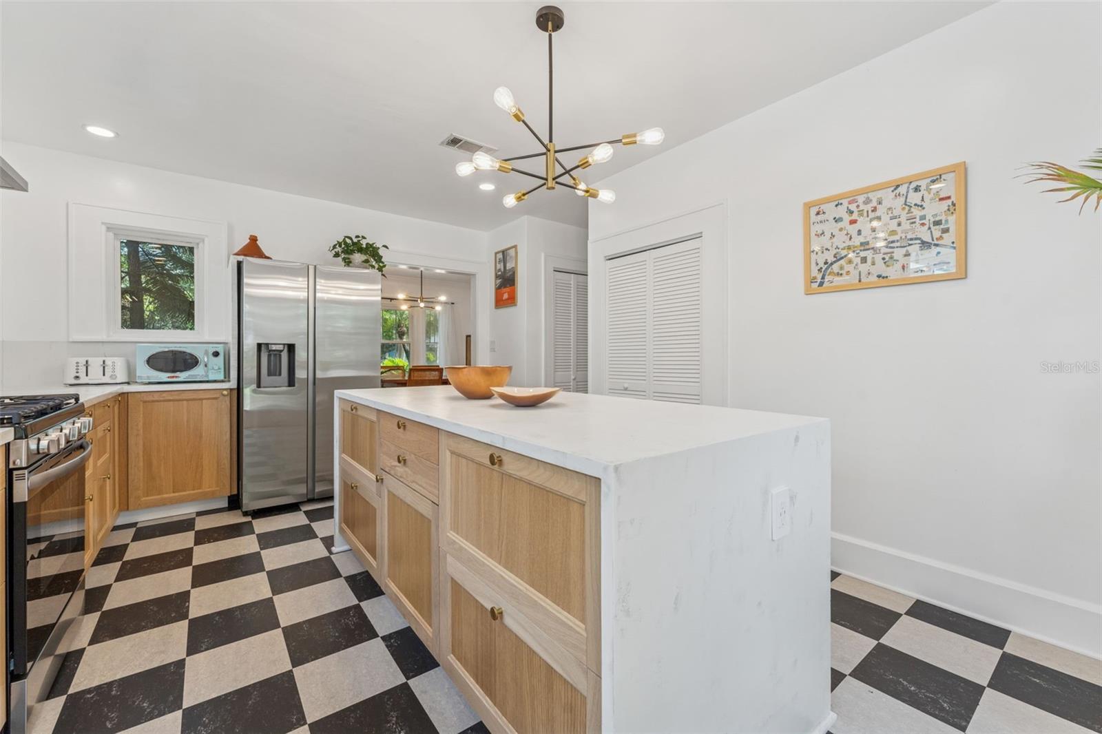 Image 12 of 23 For 4220 2nd Avenue N