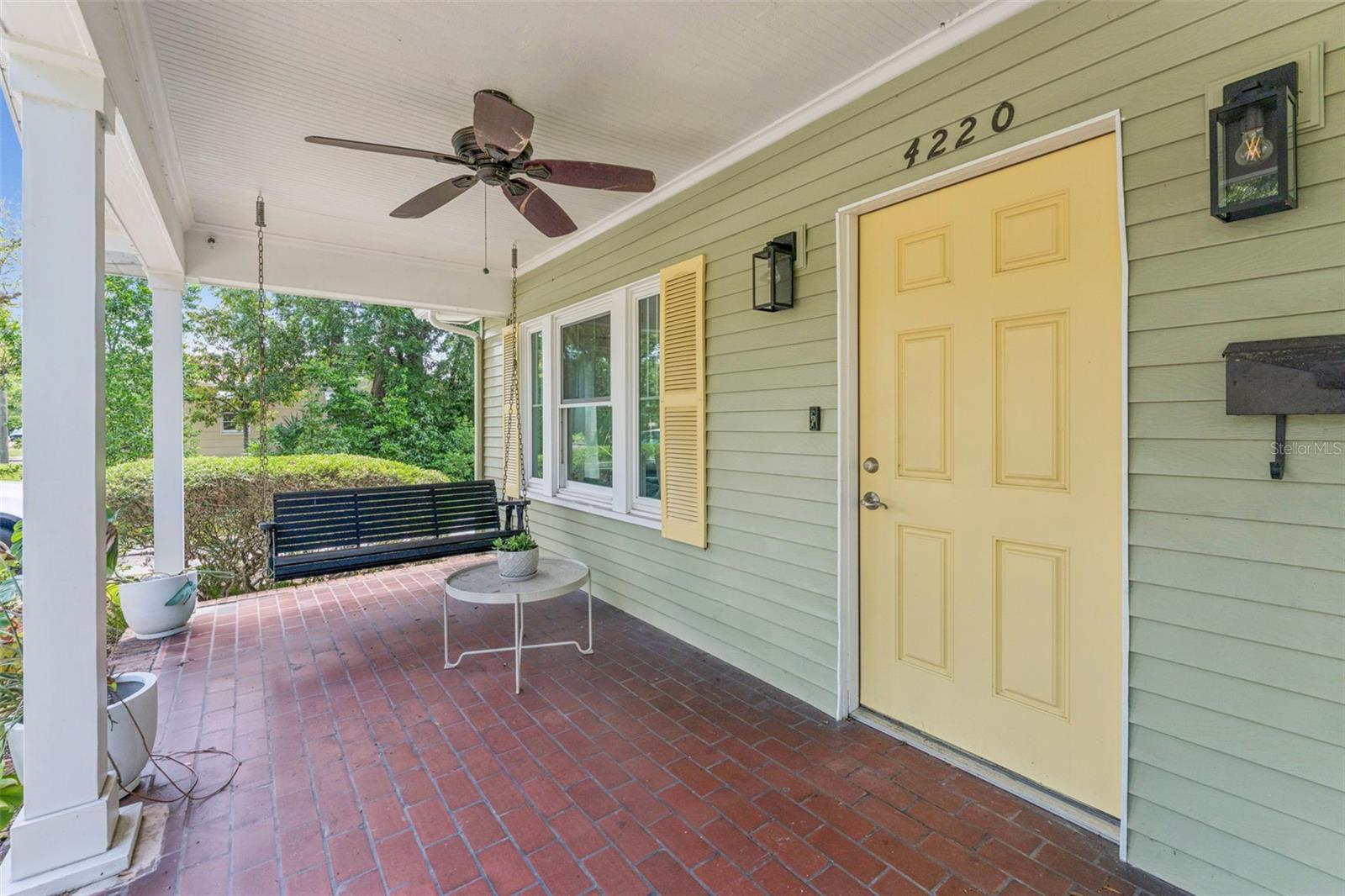 Image 3 of 23 For 4220 2nd Avenue N