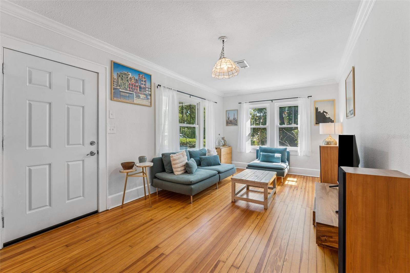 Image 4 of 23 For 4220 2nd Avenue N