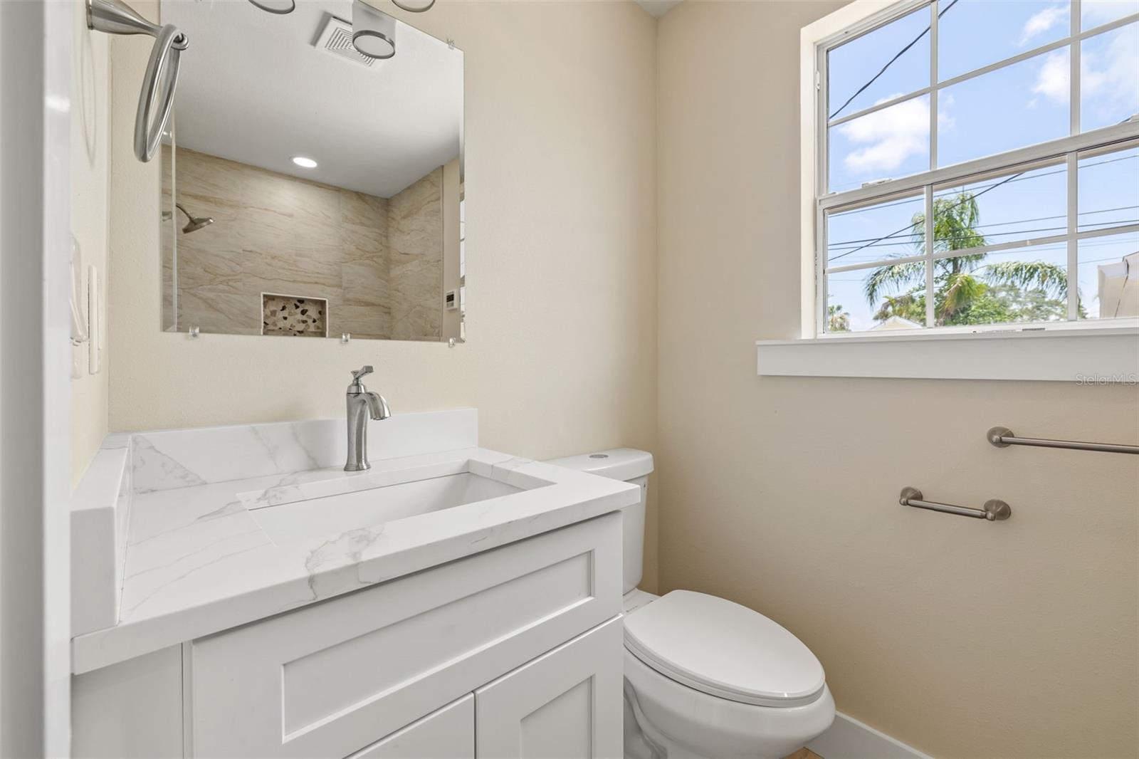 Image 21 of 28 For 3940 Miramar Way S
