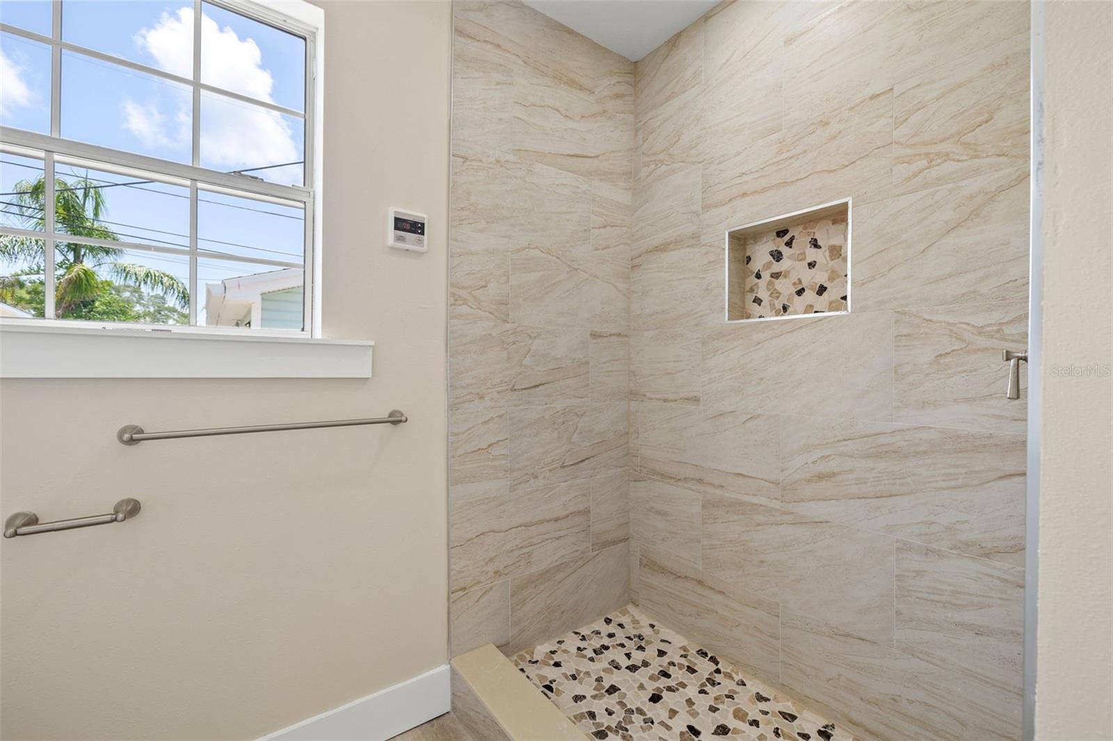 Image 22 of 28 For 3940 Miramar Way S