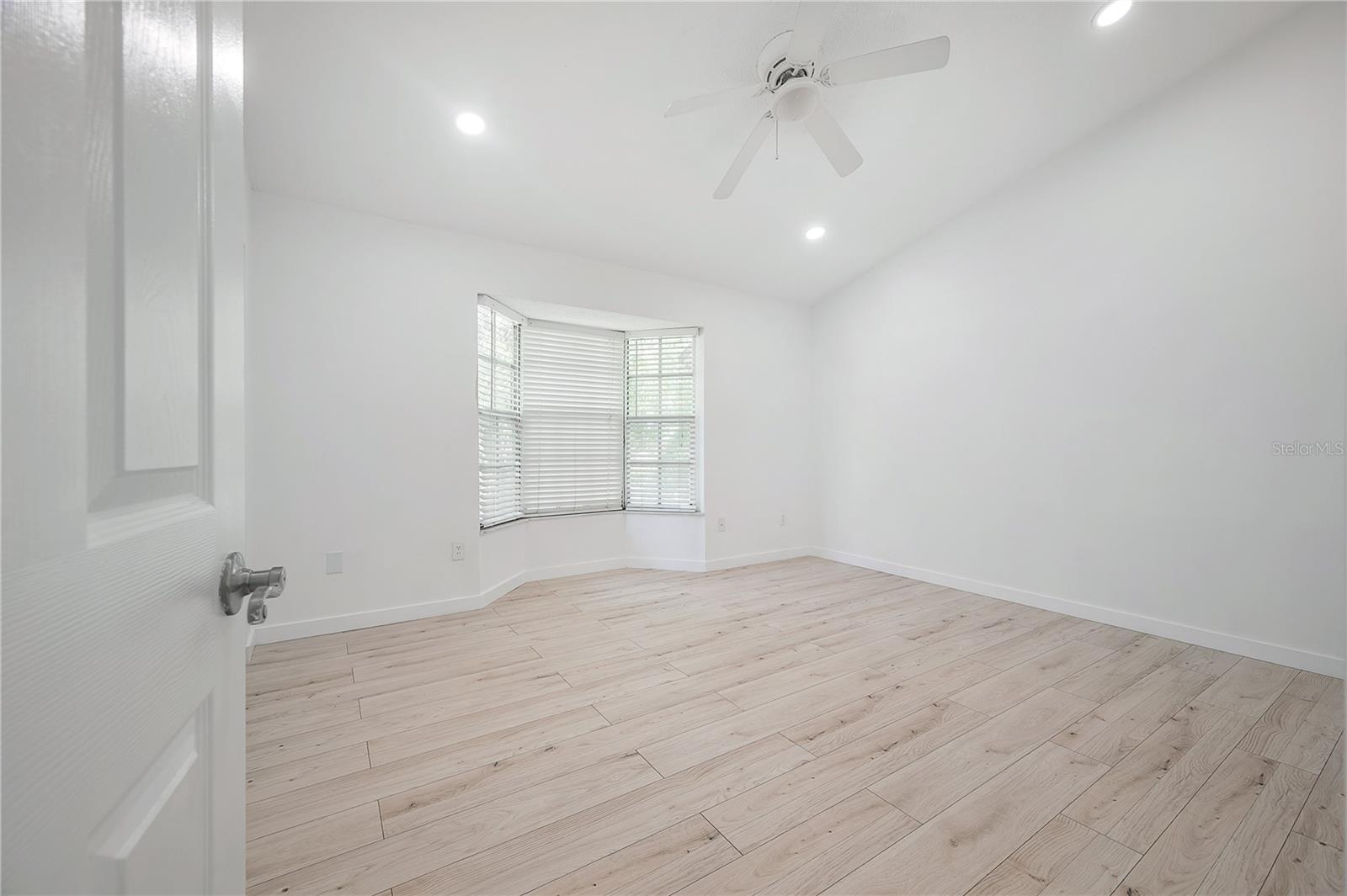 Image 19 of 29 For 14031 Lemon Valley Place