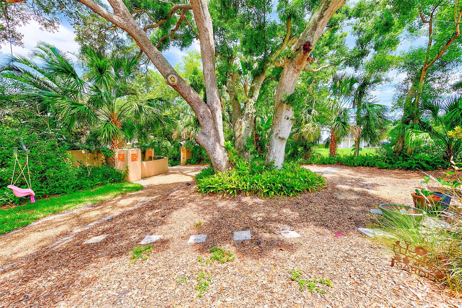 Image 41 of 56 For 1578 Druid Road S