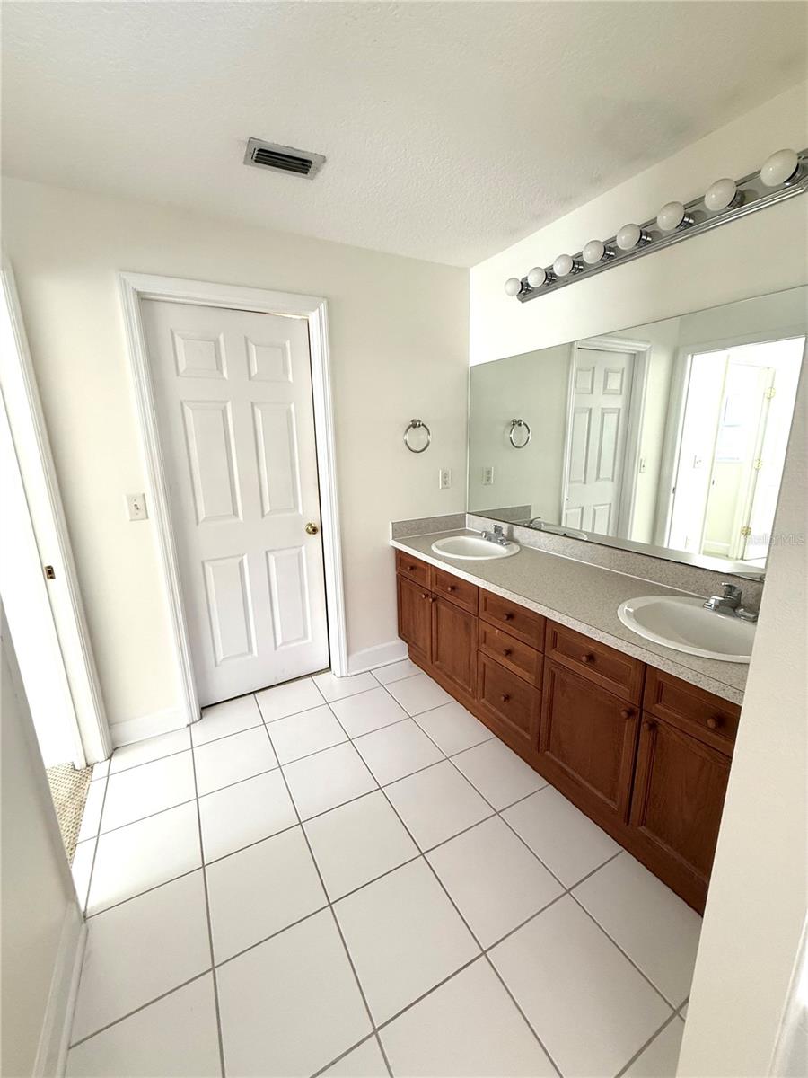 Image 30 of 54 For 5644 Samter Court