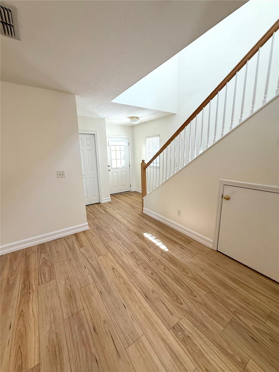Image 8 of 54 For 5644 Samter Court