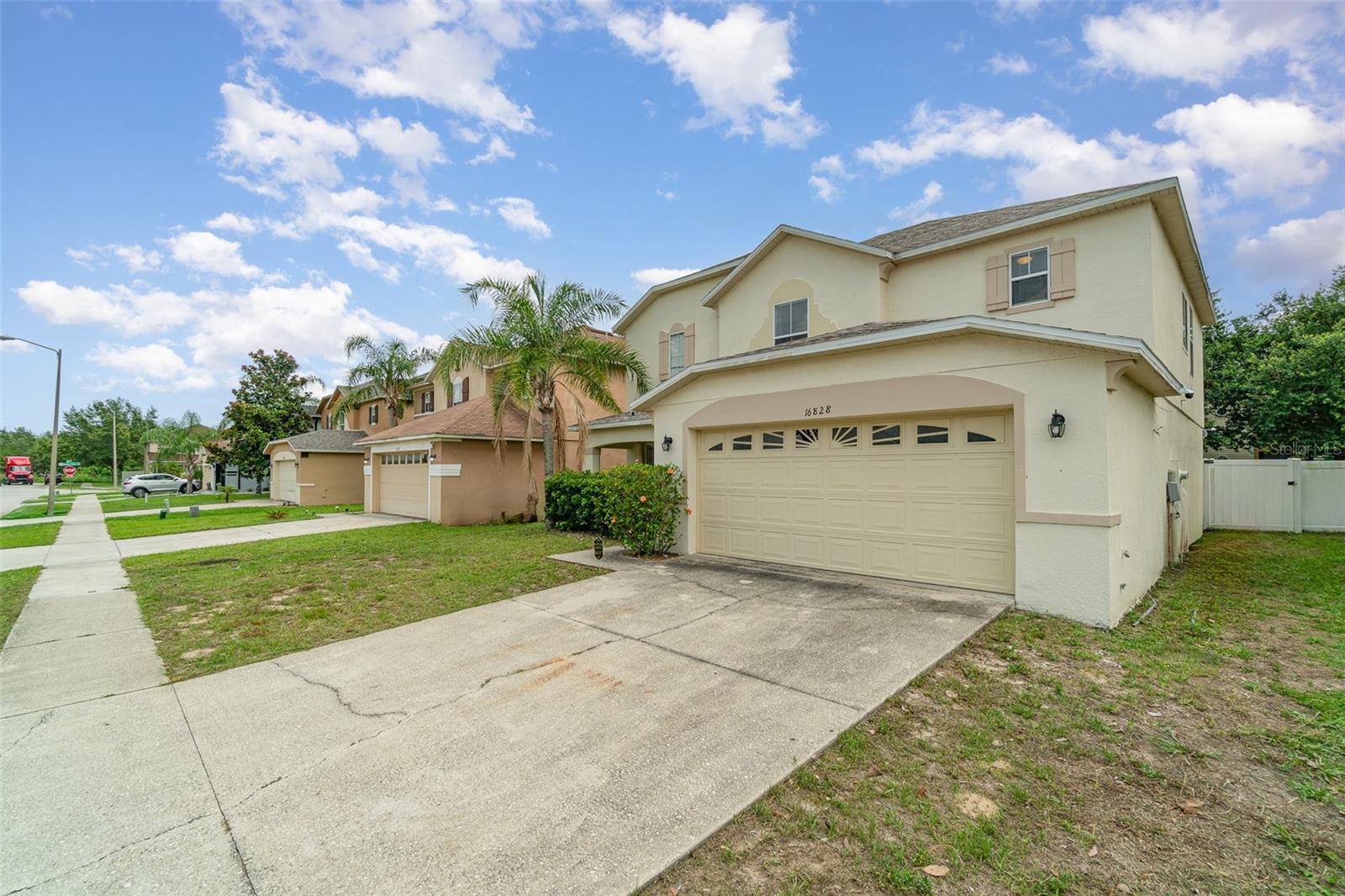 Image 4 of 43 For 16828 Gold Star Court