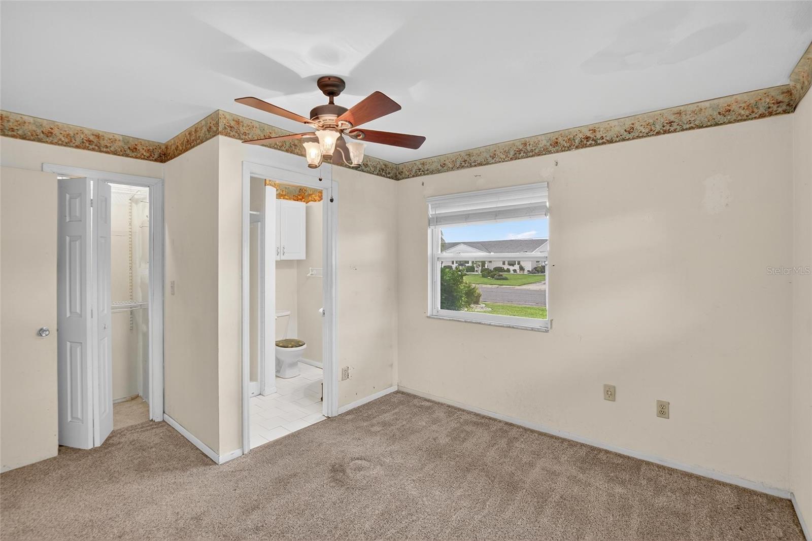 Image 16 of 34 For 822 Oakmont Avenue