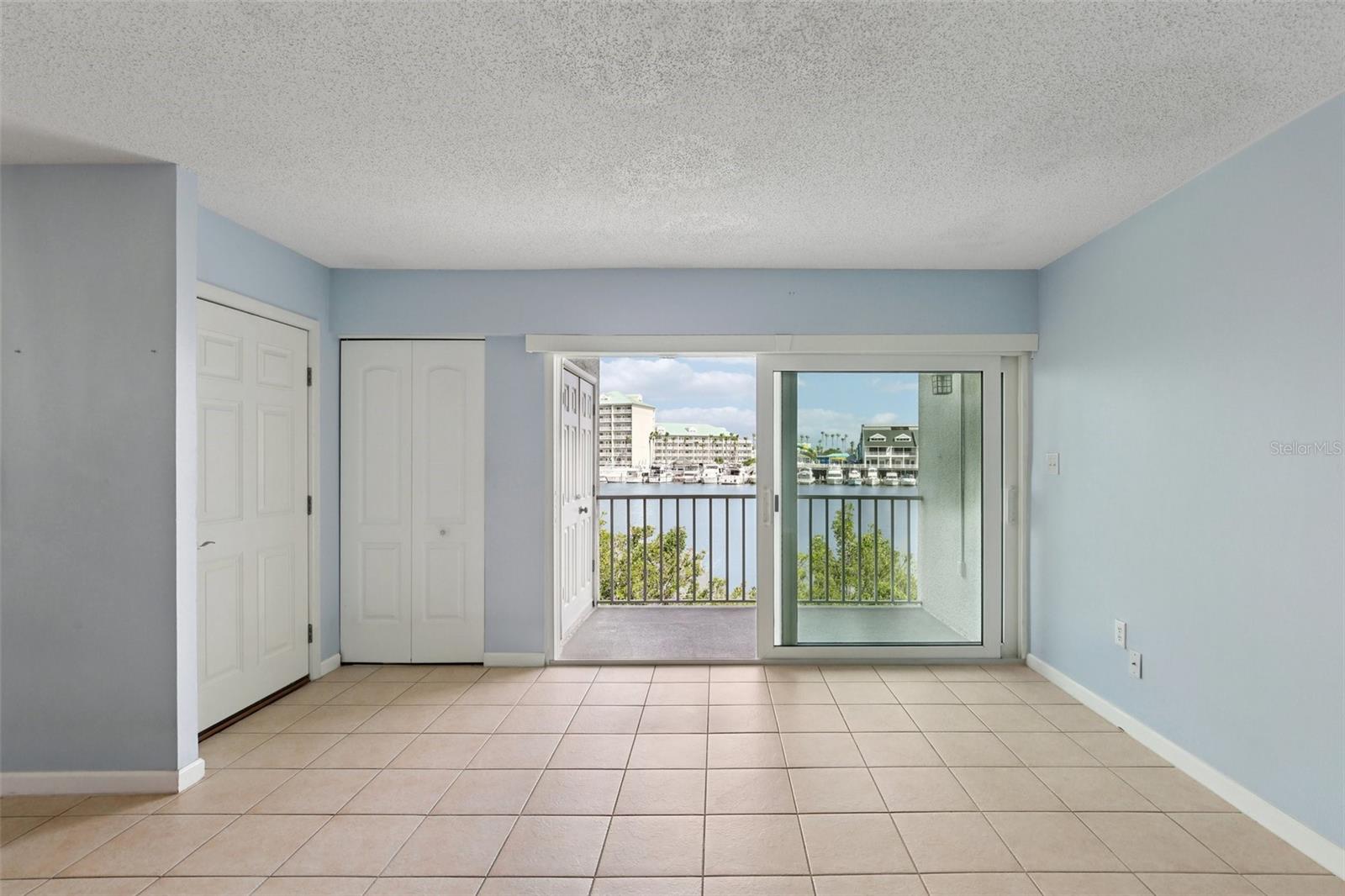Image 13 of 32 For 14800 Walsingham Road 1215