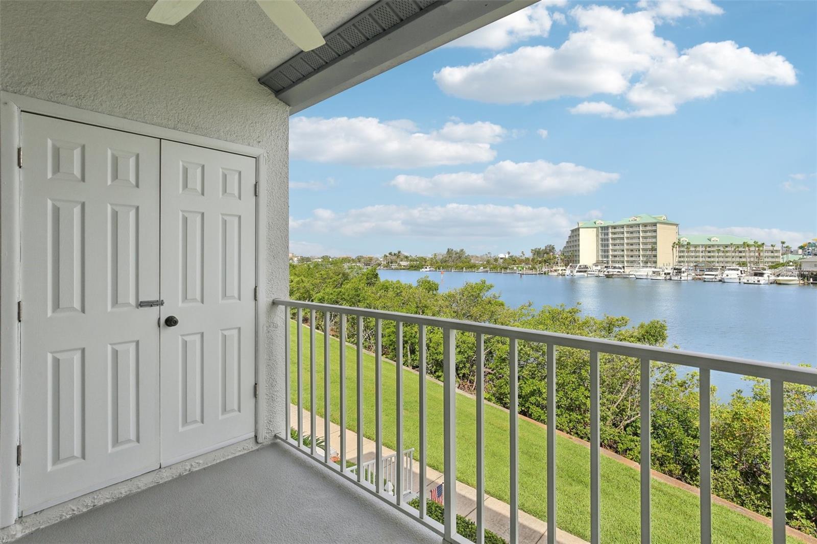 Image 15 of 32 For 14800 Walsingham Road 1215