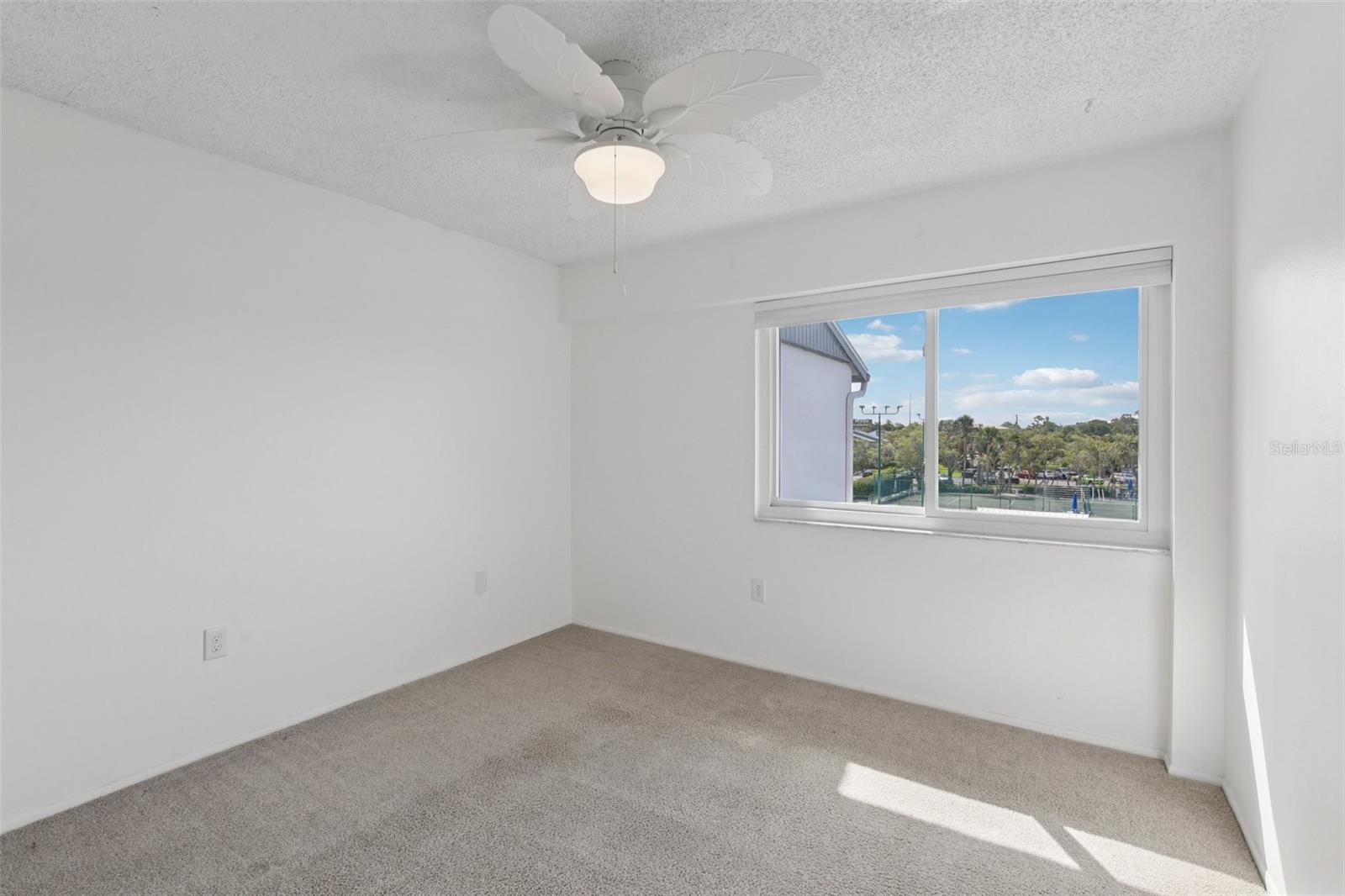Image 26 of 32 For 14800 Walsingham Road 1215