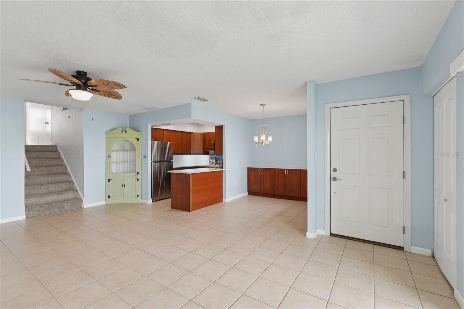 Image 5 of 32 For 14800 Walsingham Road 1215