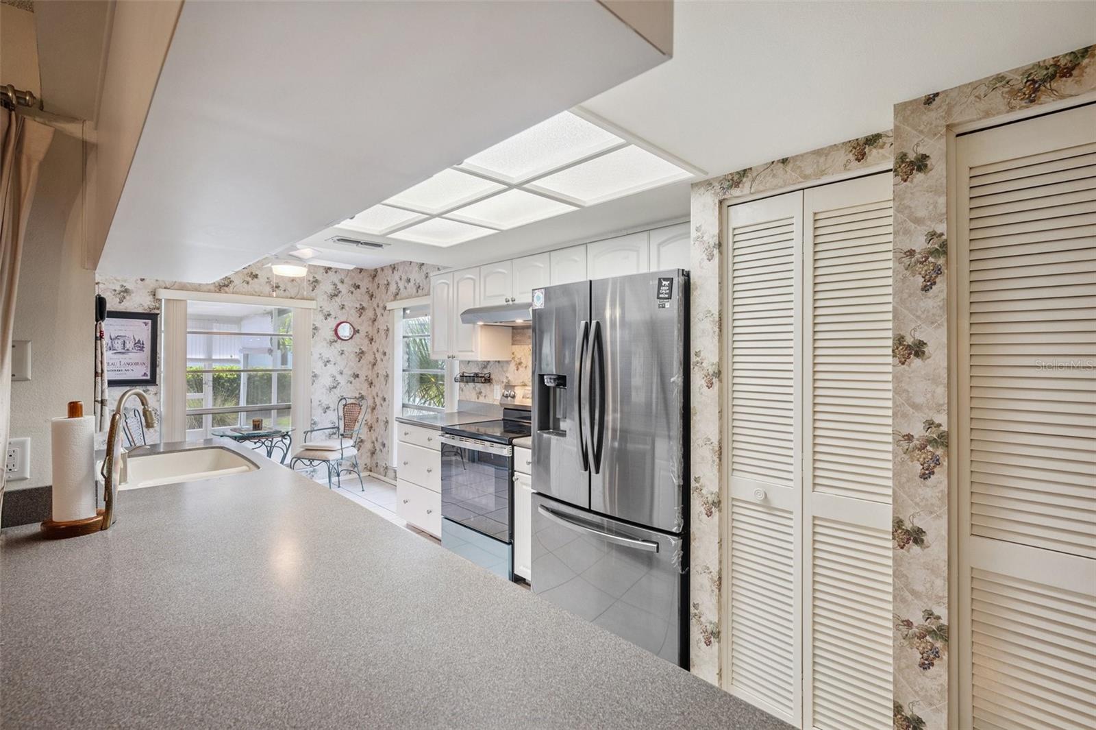 Image 13 of 42 For 4712 Coachmen Road
