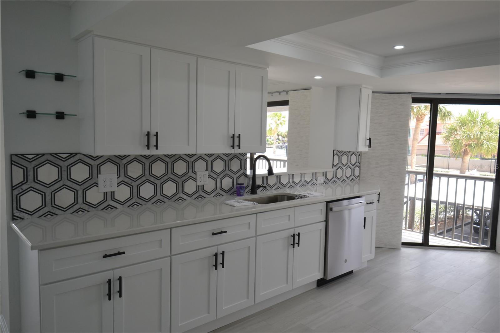 Image 14 of 67 For 1651 Sand Key Estates Court 12