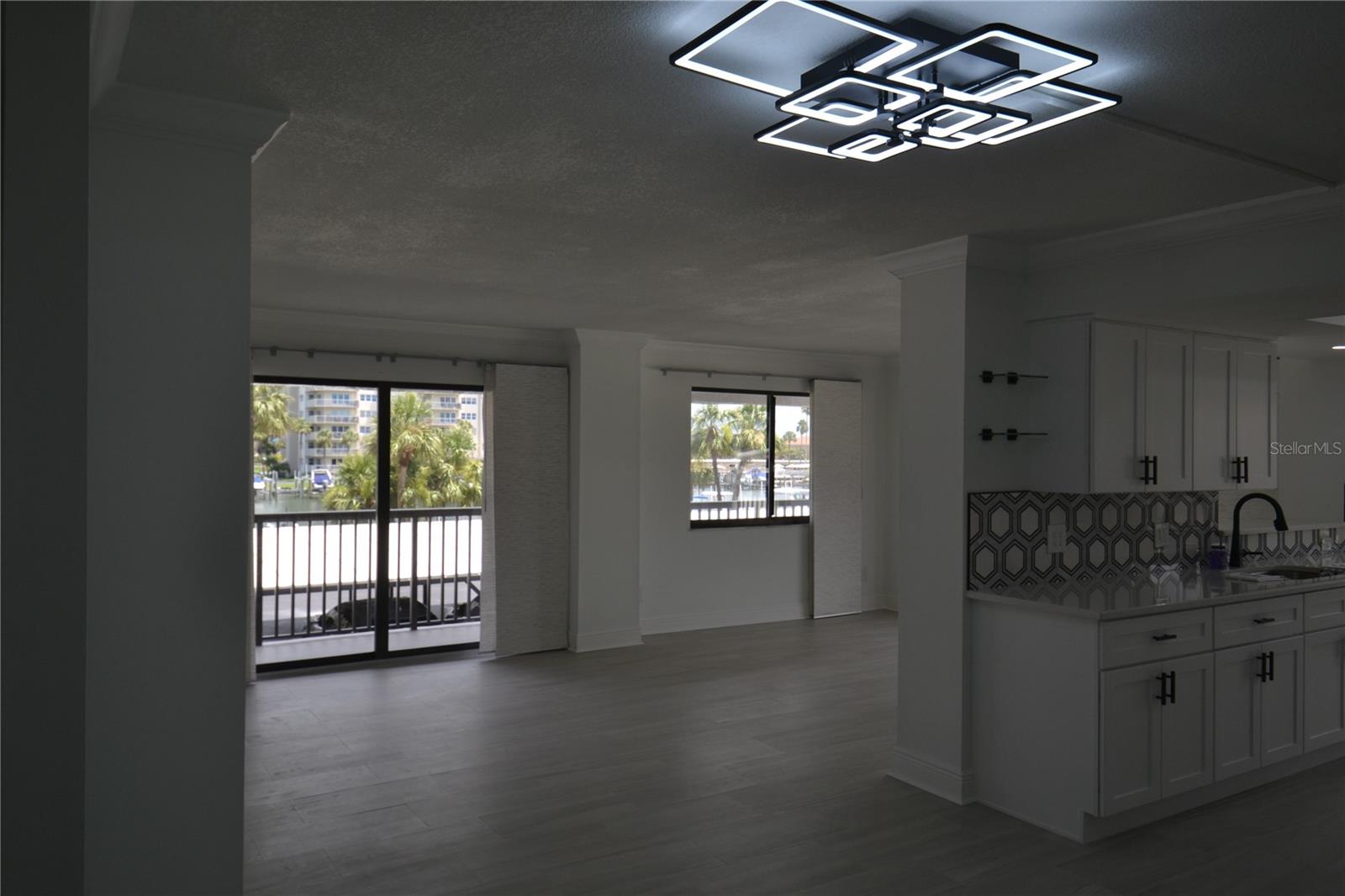 Image 19 of 67 For 1651 Sand Key Estates Court 12