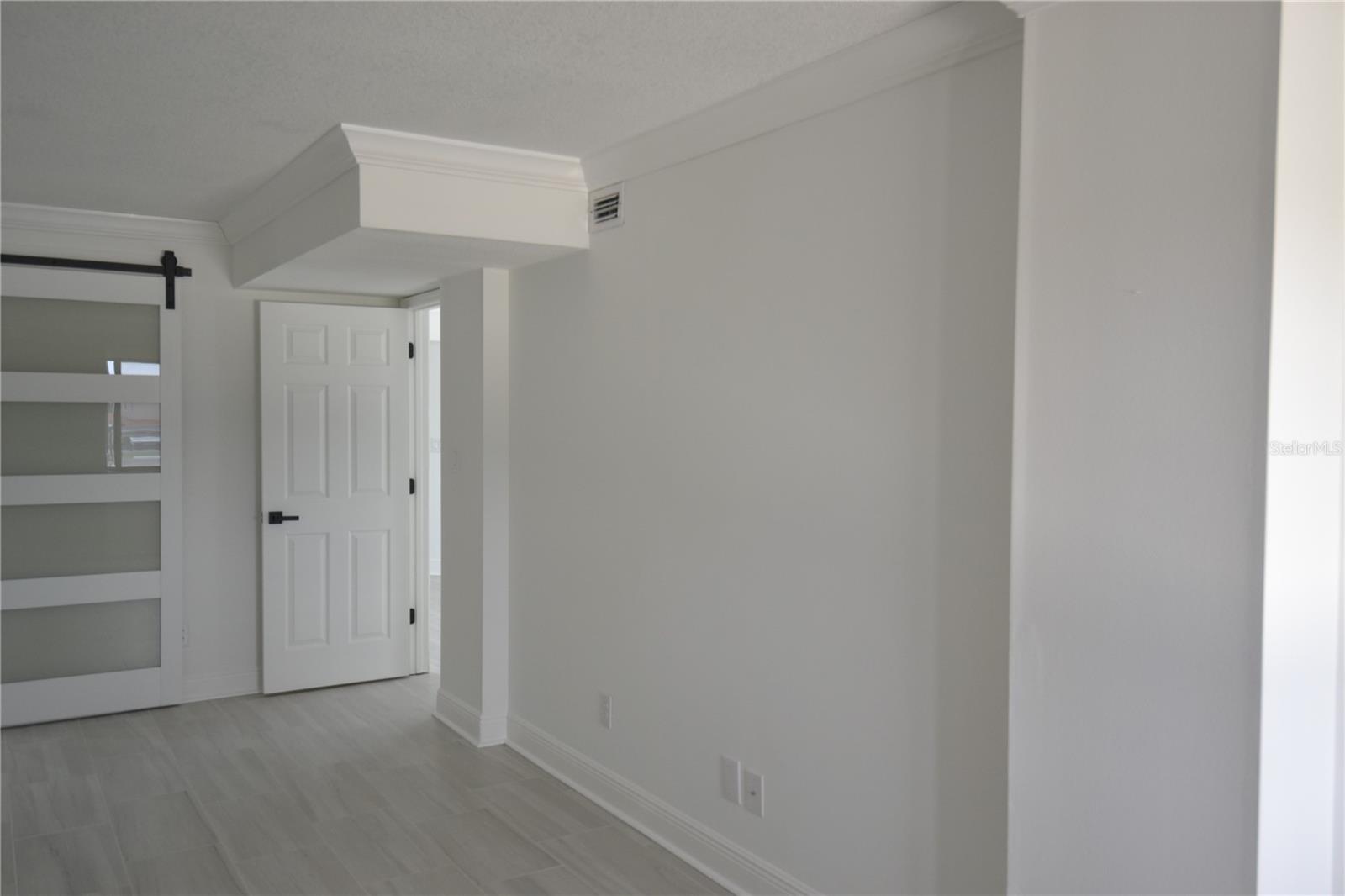 Image 41 of 67 For 1651 Sand Key Estates Court 12