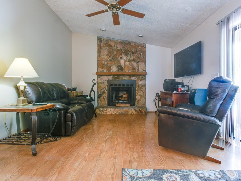 Image 19 of 39 For 1610 Sanderling Court