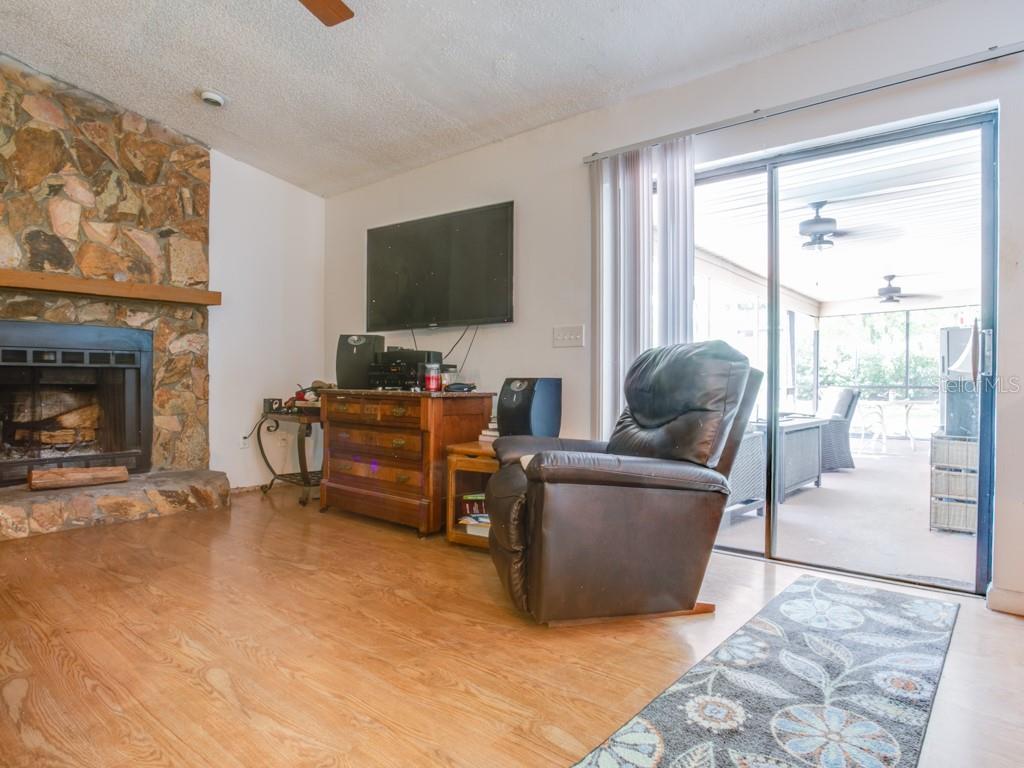 Image 22 of 39 For 1610 Sanderling Court