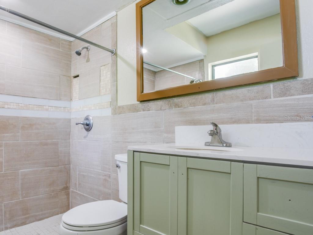 Image 25 of 39 For 1610 Sanderling Court