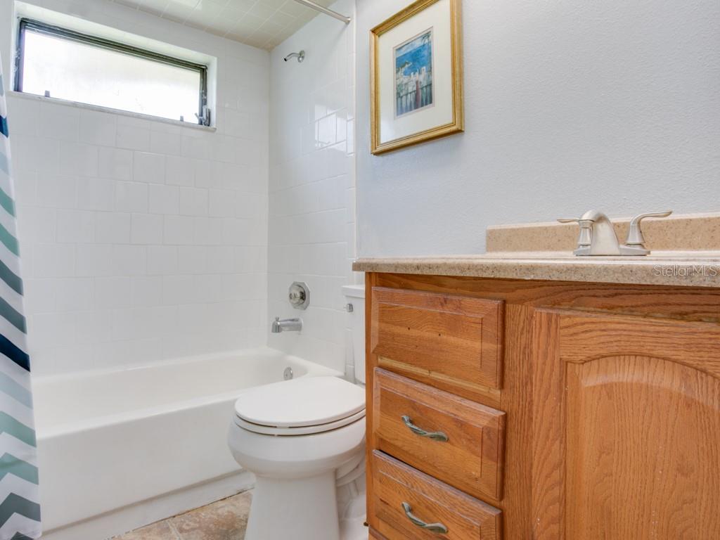 Image 29 of 39 For 1610 Sanderling Court