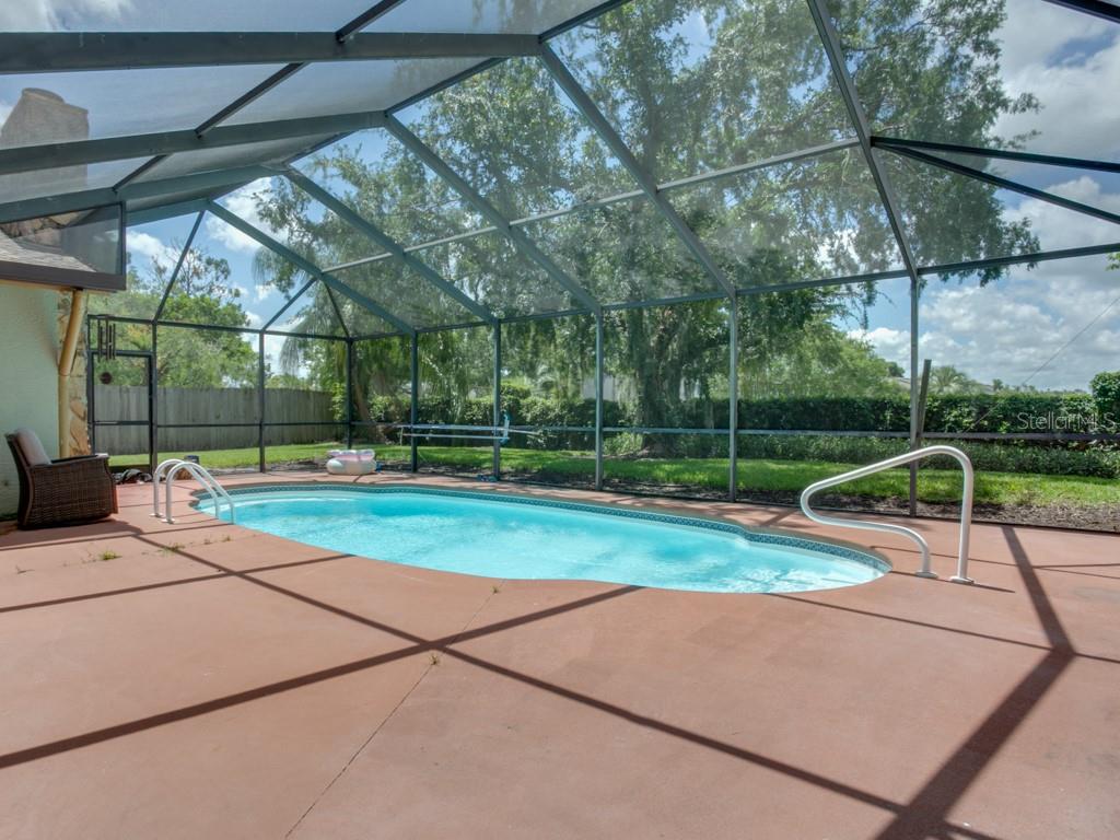 Image 35 of 39 For 1610 Sanderling Court