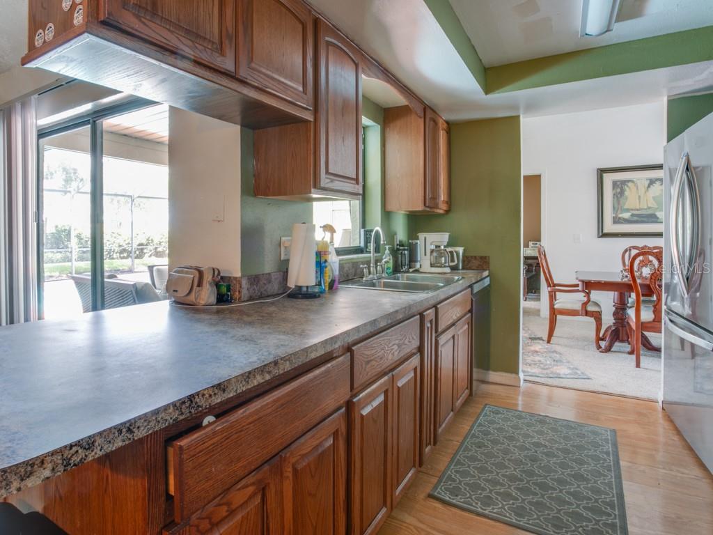 Image 6 of 39 For 1610 Sanderling Court