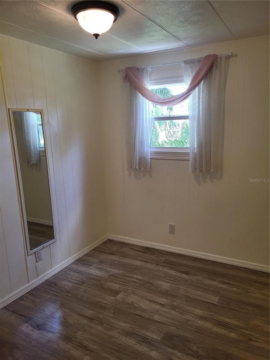 Image 11 of 29 For 6580 Seminole Boulevard 618