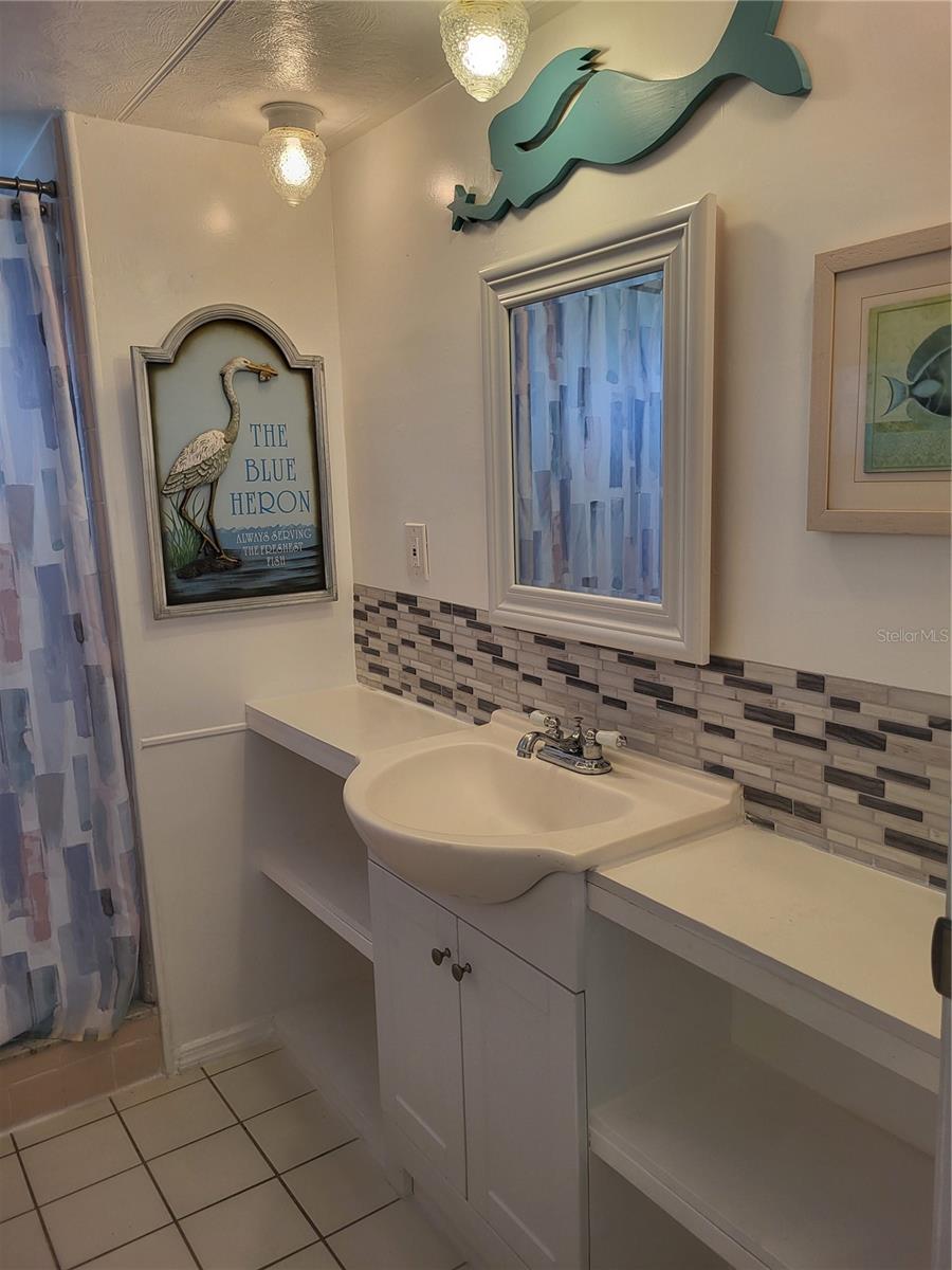 Image 13 of 29 For 6580 Seminole Boulevard 618