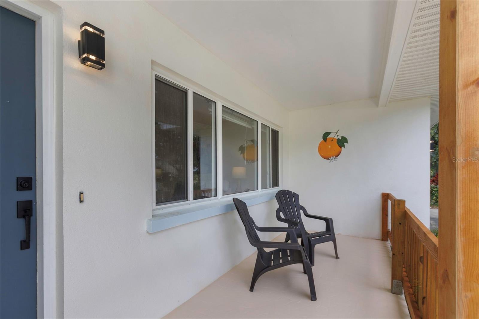 Image 10 of 59 For 245 Grove Cir N