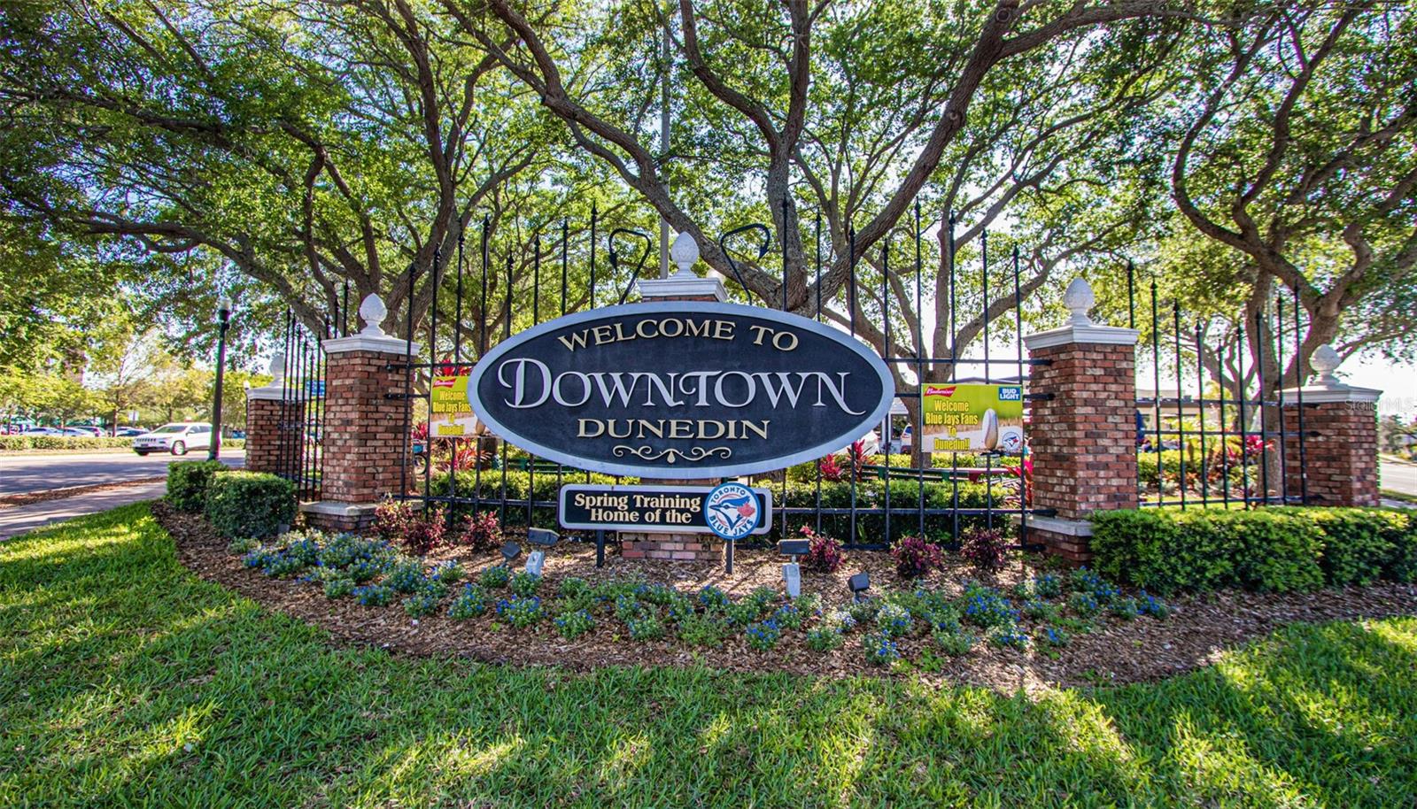 Image 41 of 59 For 245 Grove Cir N