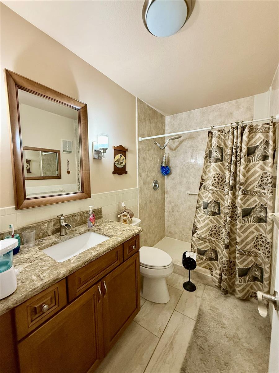 Image 10 of 43 For 2293 Swedish Drive 21