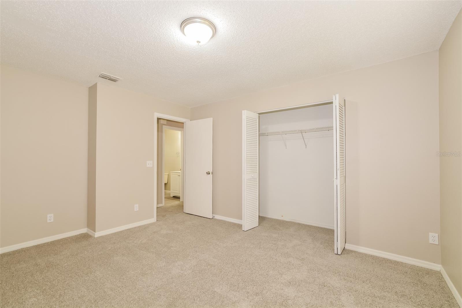 Image 13 of 15 For 2811 Queen Palm Drive