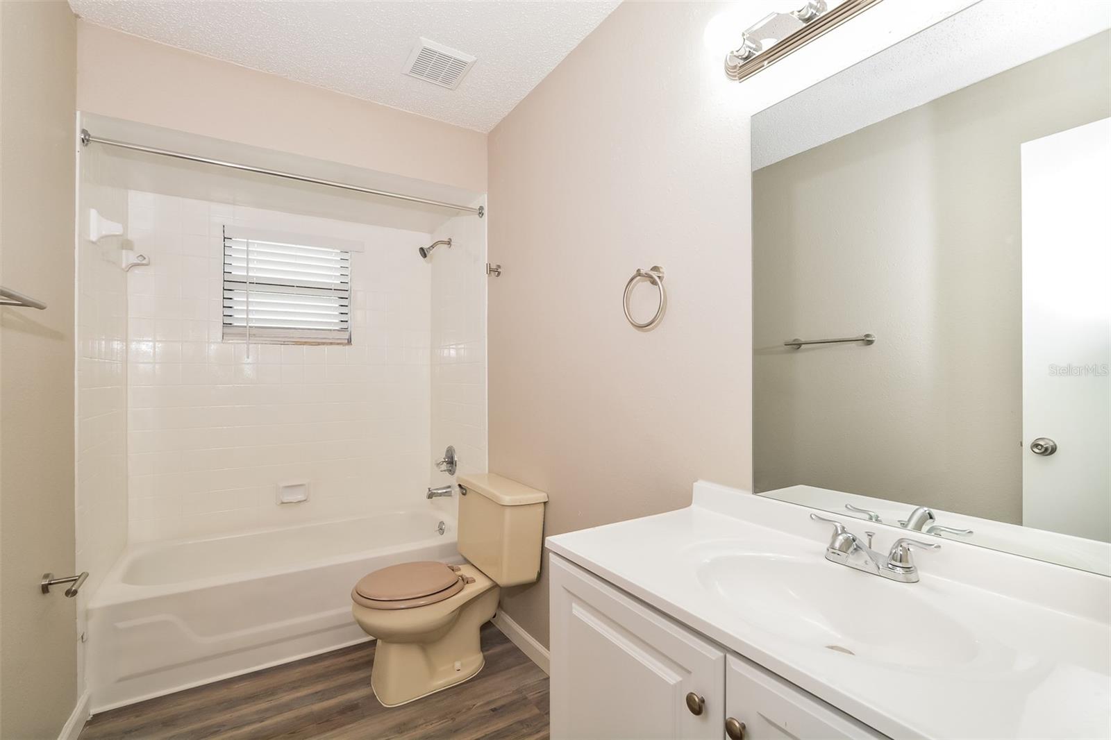 Image 14 of 15 For 2811 Queen Palm Drive