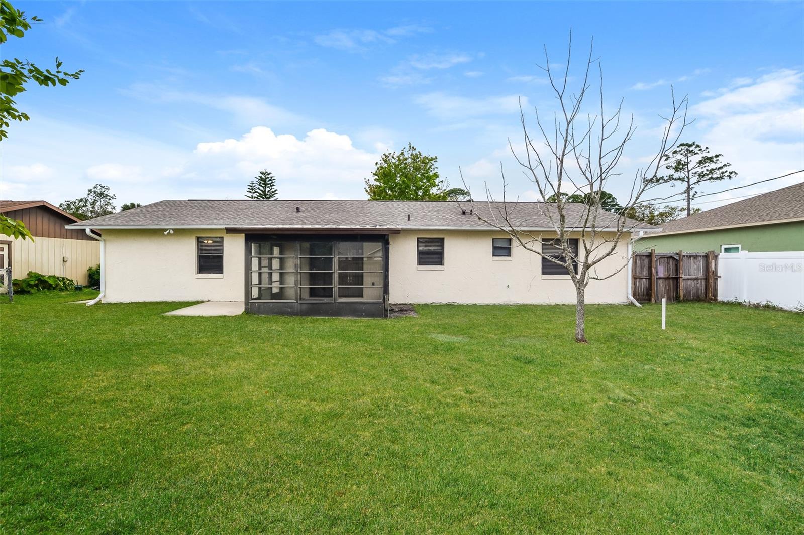 Image 15 of 15 For 2811 Queen Palm Drive