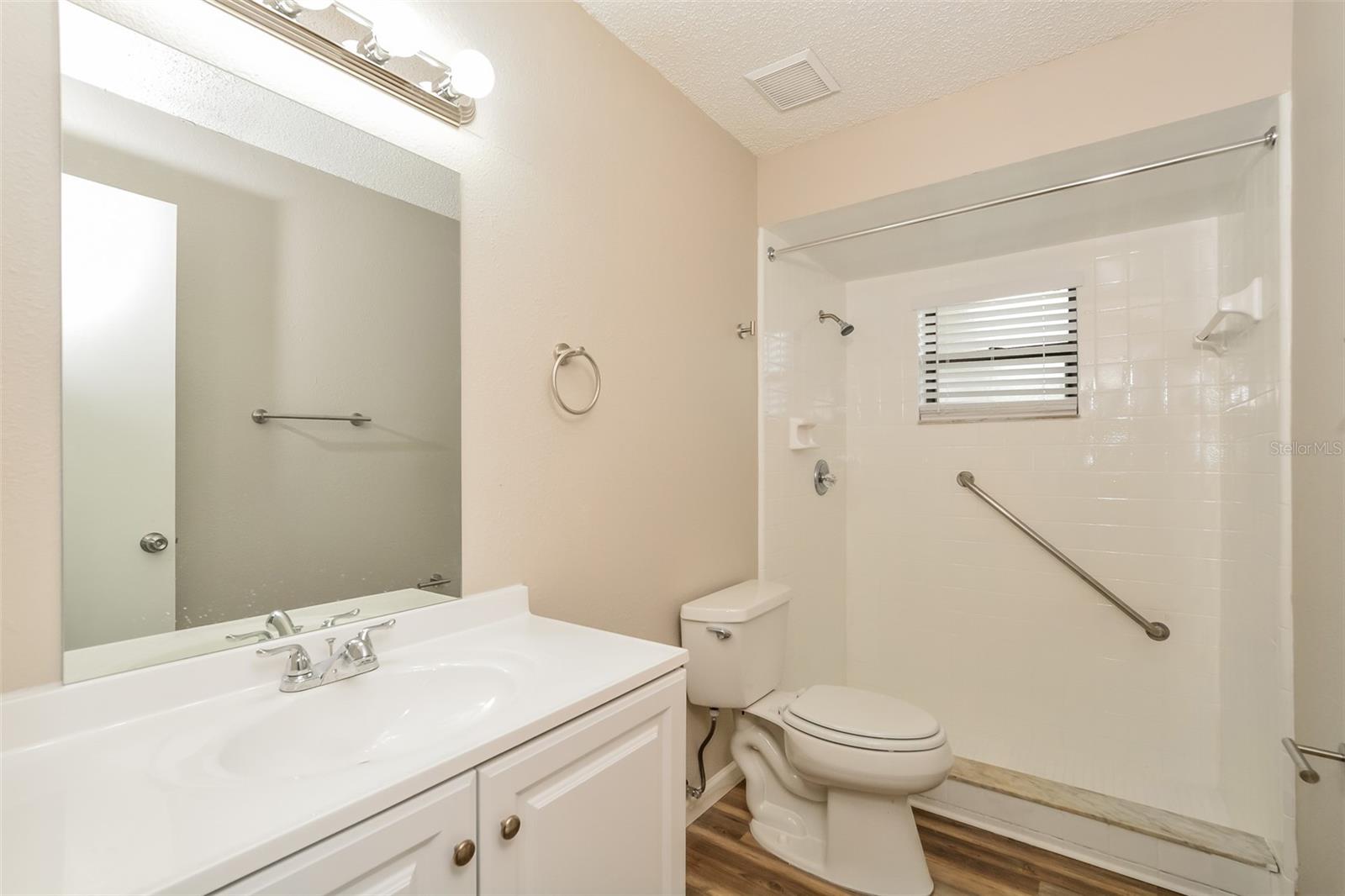 Image 9 of 15 For 2811 Queen Palm Drive