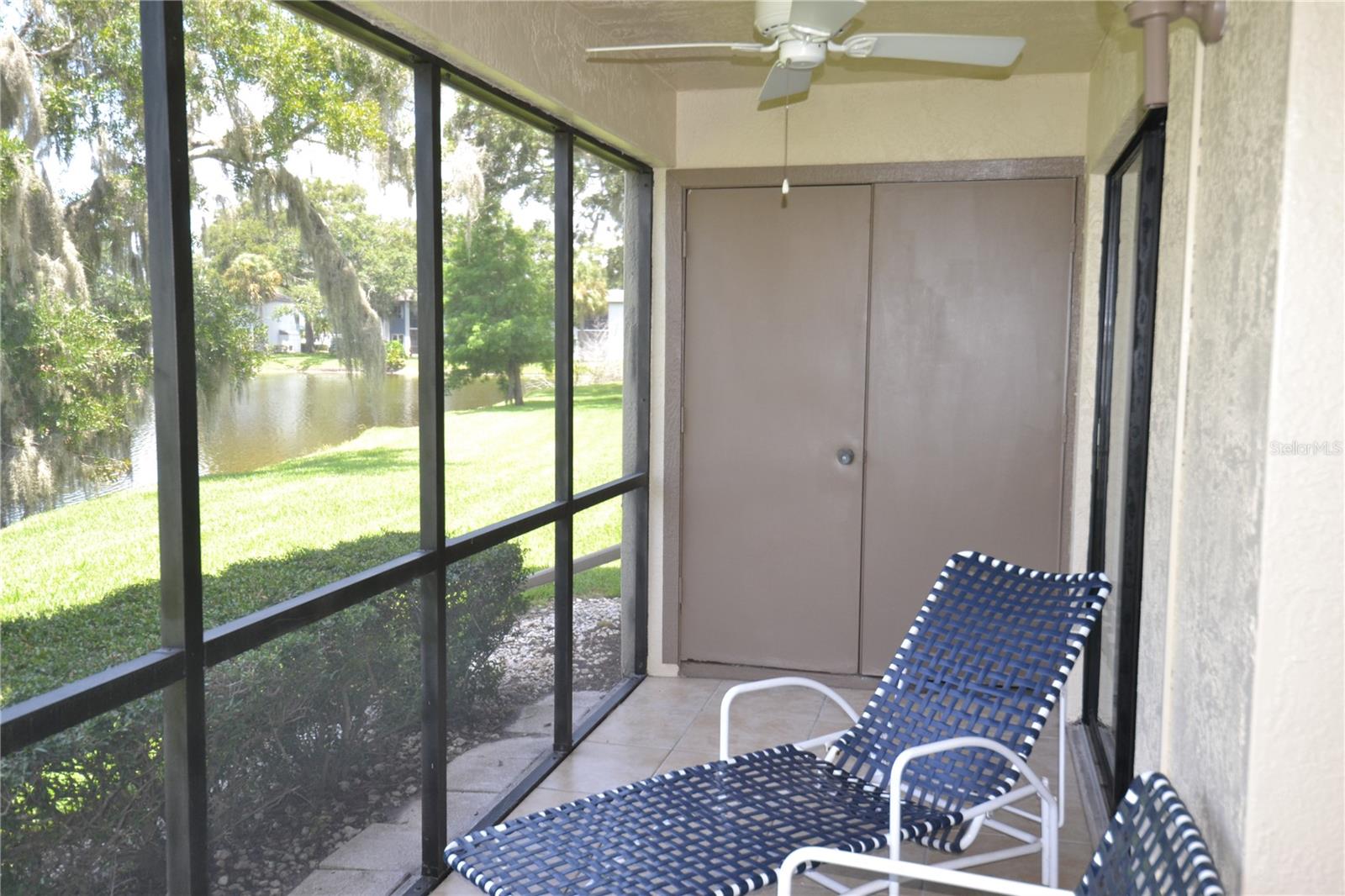 Image 44 of 71 For 209 Woodlake Wynde