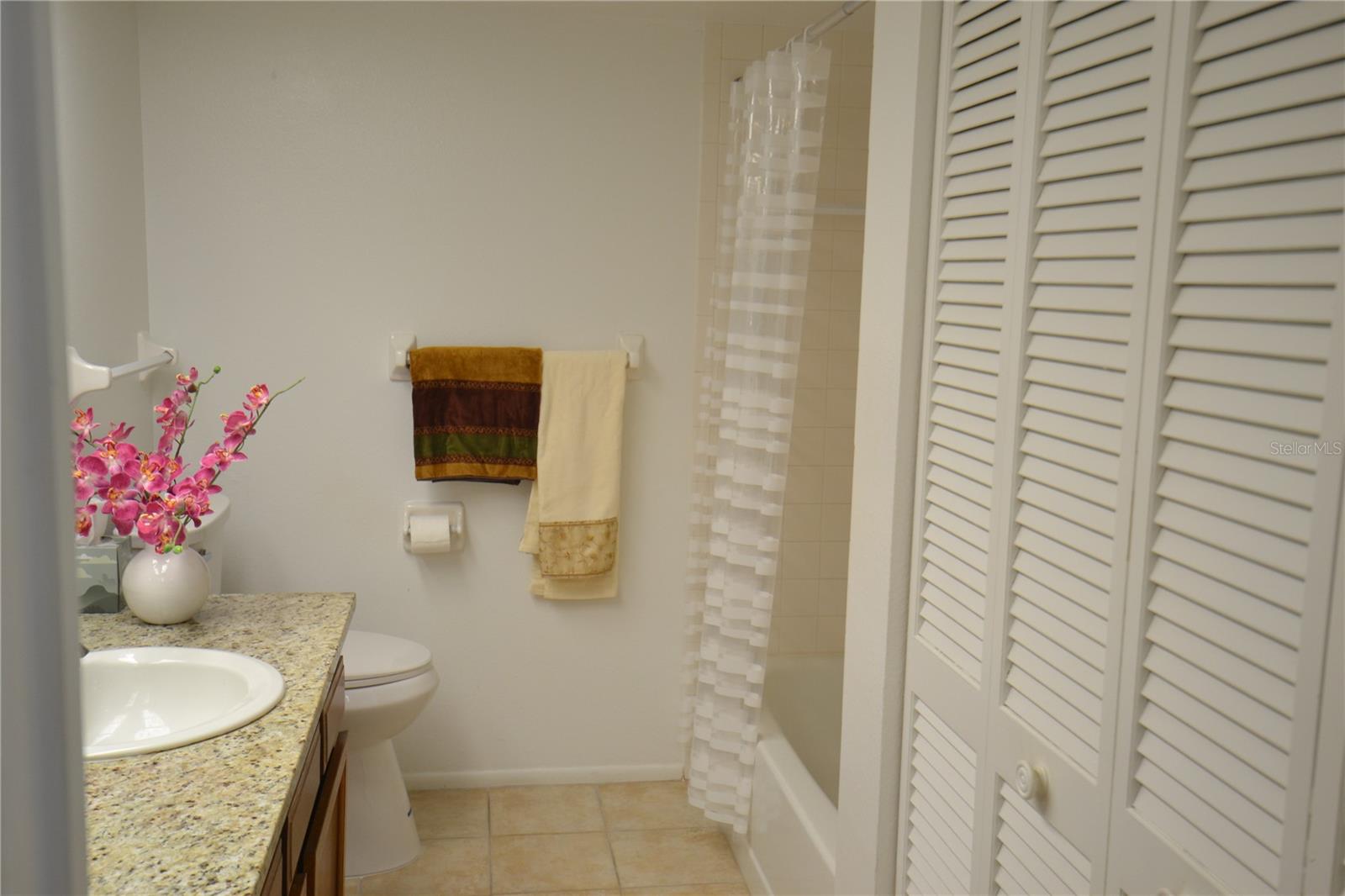 Image 58 of 71 For 209 Woodlake Wynde
