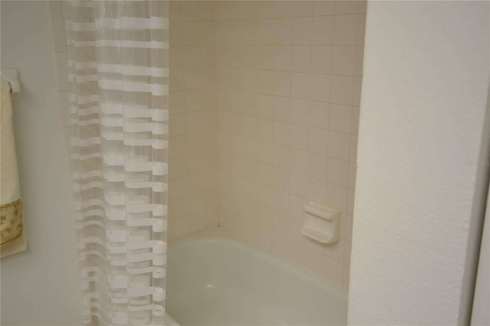 Image 59 of 71 For 209 Woodlake Wynde