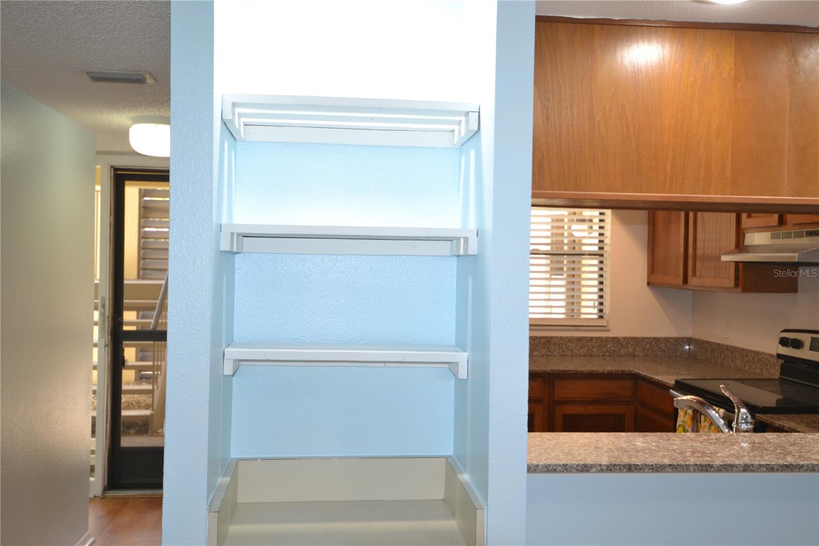 Image 61 of 71 For 209 Woodlake Wynde