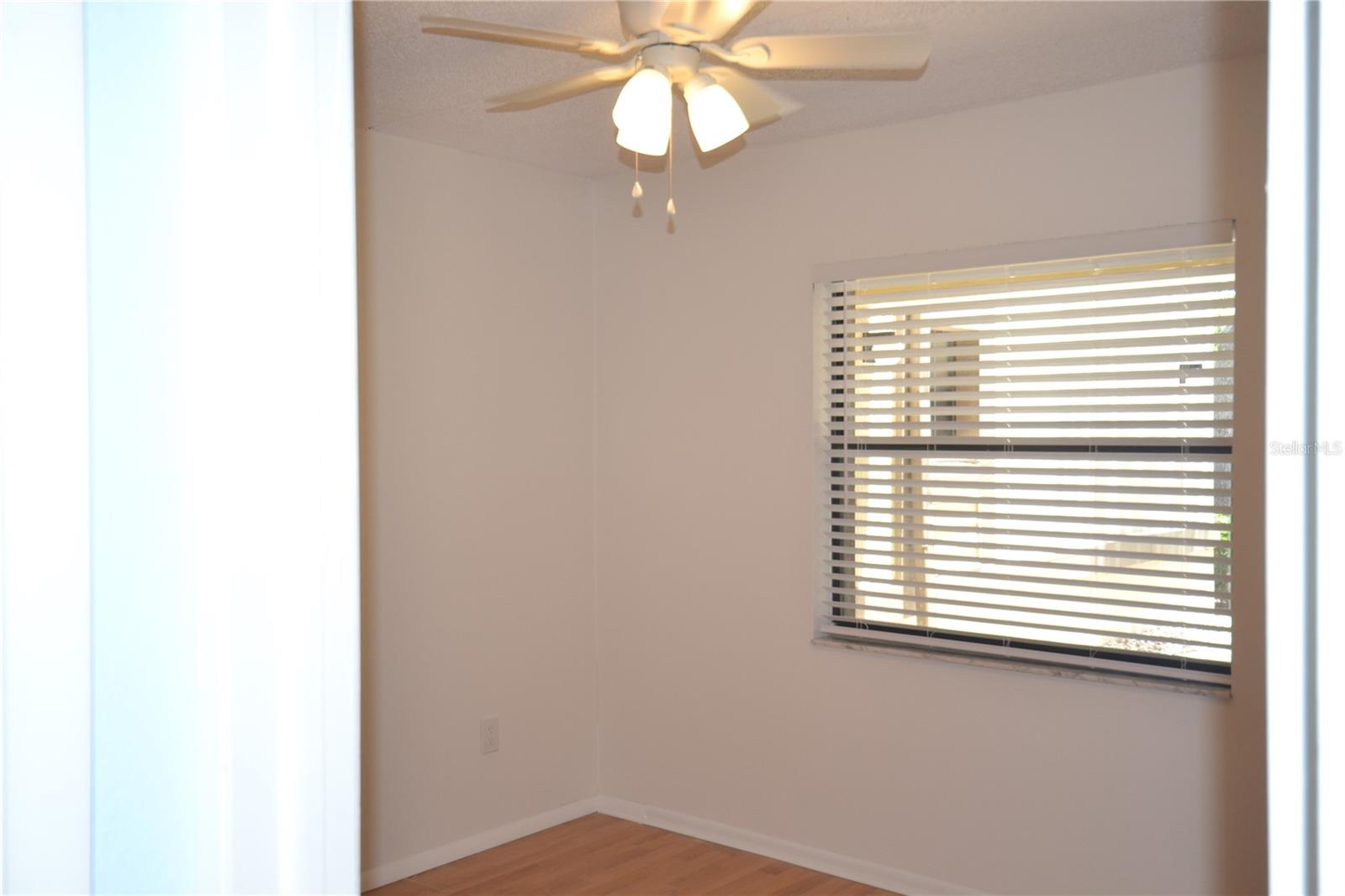 Image 64 of 71 For 209 Woodlake Wynde