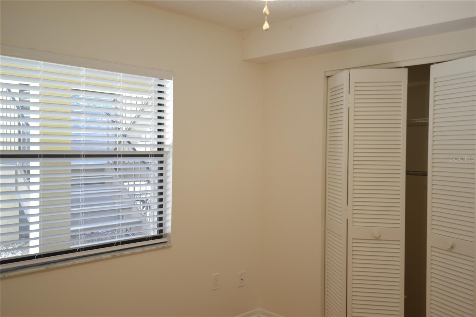 Image 65 of 71 For 209 Woodlake Wynde