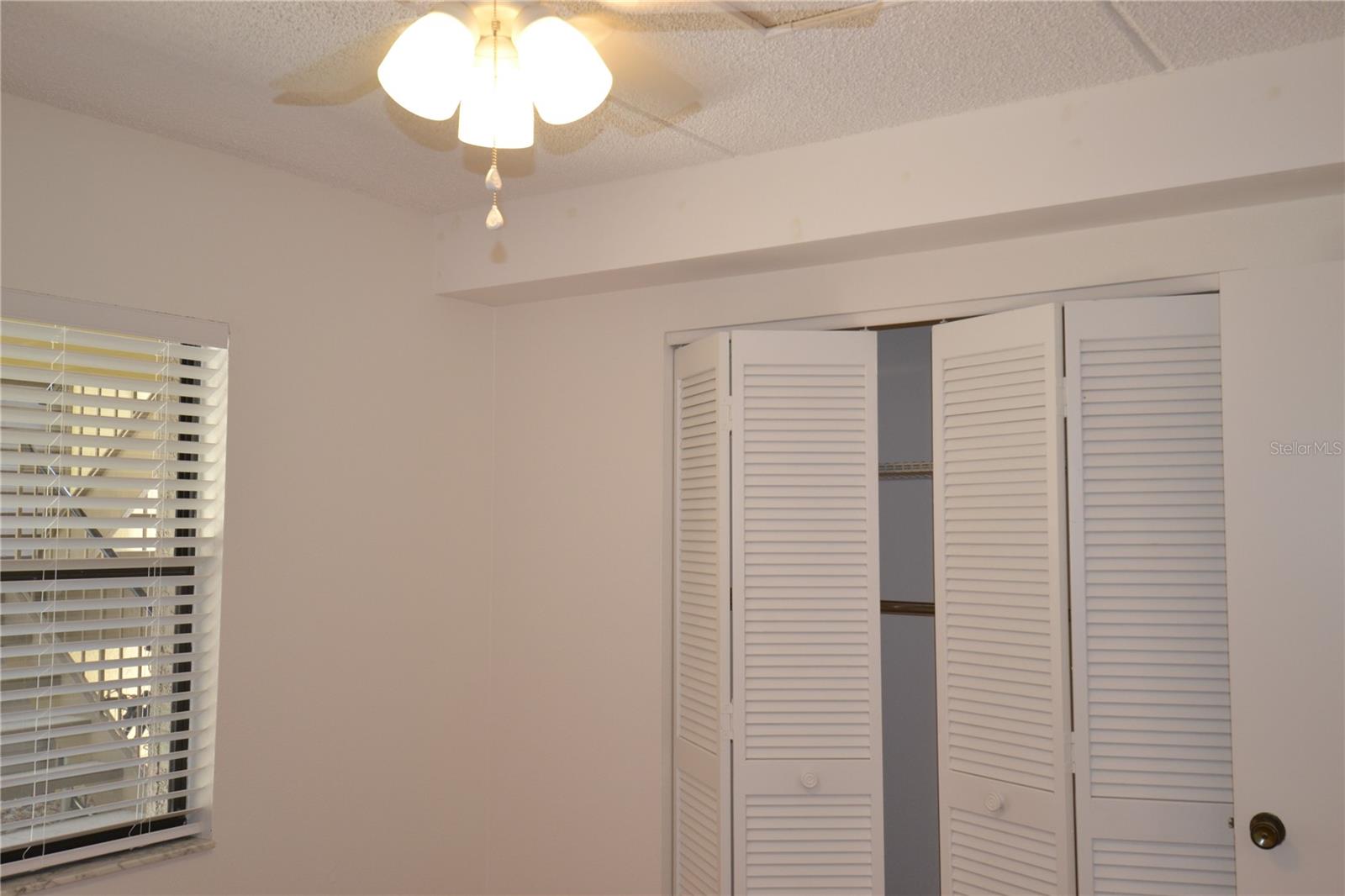 Image 67 of 71 For 209 Woodlake Wynde